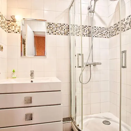 Maison Familiale Lumineuse Pres De La - Fr-1-788-99