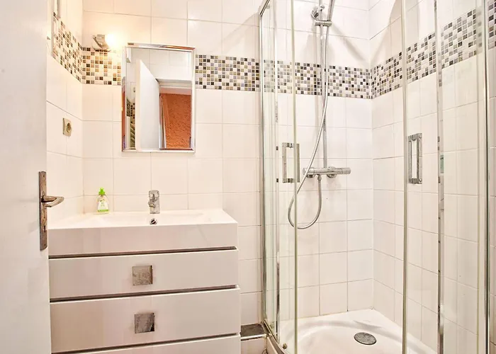 Maison Familiale Lumineuse Pres De La - Fr-1-788-99